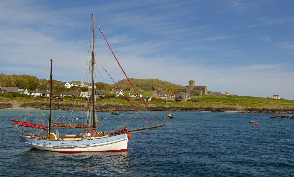 treshnish boat trips